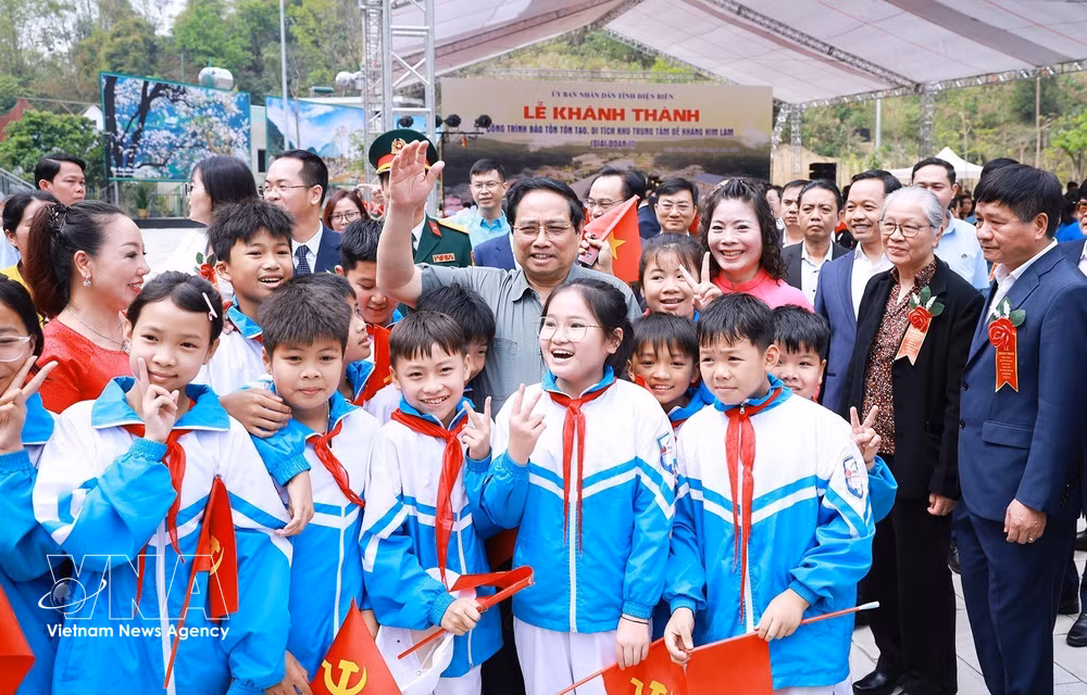 vnanet-potal-thu-tuong-du-le-khanh-thanh-di-tich-khu-trung-tam-de-khang-him-lam-giai-doan-ii-8627471.jpg