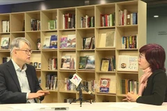 Декан факультета АСЕАН-индийских исследований Южнокорейской национальной дипломатической академии Чхве Вон Ги дал интервью корреспонденту ВИА в Сеуле. (Фото: ВИА)