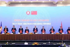 На церемонии подписания совместного заявления. (Фото: ВИA)