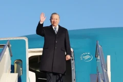 Генеральный секретарь ЦК КПВ, Президент государства То Лам покидает Улан-Батор (Фото: ВИA)