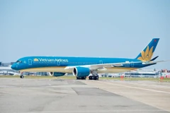 Самолет Vietnam Airlines