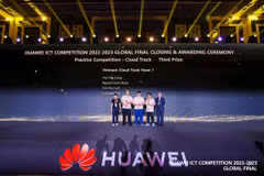 3 студента из Вьетнама заняли третье место на конкурсе Huawei ICT Competition 2022–2023. (Фото: ВИА)