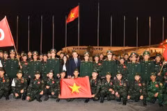 На церемонии проводов (Фото: qpvn.vn) 