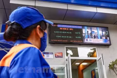 В заправке Petrolimex объявлена новая цена на бензин. (Фото: Vietnam+)