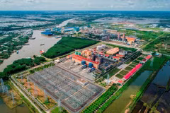 Обзор газоэнергетического комплекса Камау (Фото: petrovietnam.petrotimes.vn) 