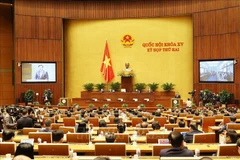 Председатель Выонг Динь Хюэ выступил на закрытии второй сессии Национального собрания 15-го созыва. (Документальное фото: Чи Зунг/ВИА)