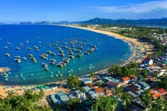 Пляж в провинции Фуйен (Фото: ВИА)