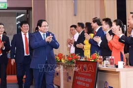 Премьер-министр Фам Минь Тьинь принял участие на 4-ом съезде партийной организации Электроэнергетической корпорации Вьетнама на 2025–2030 годы. (Фото: ВИА).