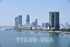 Множество частных предприятий инвестируют в сферу услуг и недвижимость в Дананге. Фото: ВИА.