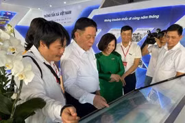 Открытие Национальной пресс-ярмарки Вьетнама 2025 года в Ханое. Фото: ВИА.