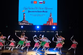 Танцевальный номер «Калинка» в исполнении детей города Москвы. Фото: ВИА.