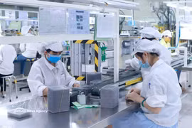 Производство электронных компонентов на предприятии компании Star Engineers Vietnam Co., Ltd. в промышленном парке Биньсюен I провинции Футхо. Фото: ВИА.