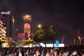 Площадка запуска фейерверков у башни Saigon Marina IFC (квартал Сайгон). Фото: ВИА.