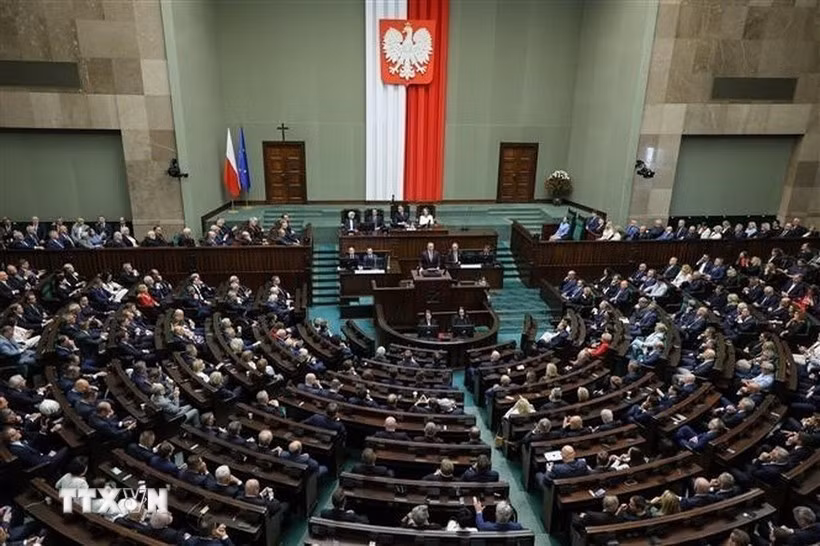 Одно из заседаний парламента Польши (Фото: PAP/ВИА)