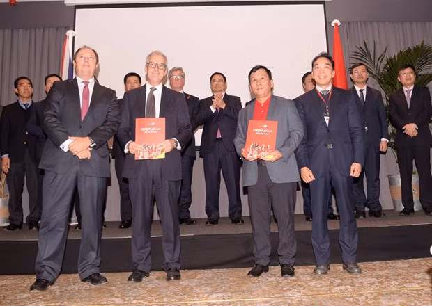 Vietjet подписывает договор перестрахования со страховыми брокерами Великобритании для всего своего авиафлота ảnh 1