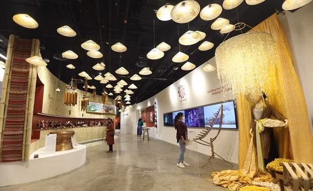 Вьетнамская парчовая мода будет представлена на World Expo 2020 Dubai ảnh 1