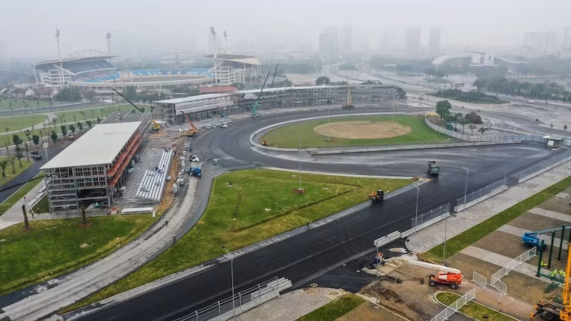 Фотографии здания ямы для гонок были обнародованы перед F1 ảnh 4