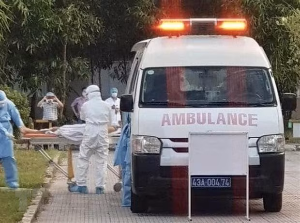 Еще один пациент с COVID-19 умер во Вьетнаме ảnh 1
