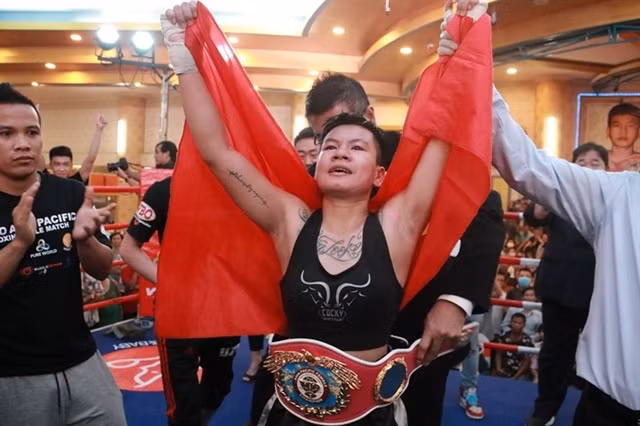 Вьетнамская боксерка впервые выиграла на WBO Asia Pacific ảnh 1