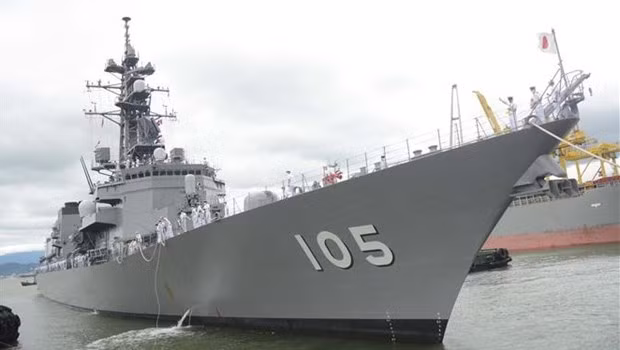 Учебные корабли Морских сил самообороны Японии посетили Дананг ảnh 1
