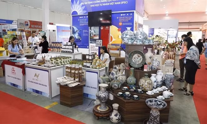 Открылась Вьетнамская международная торговая ярмарка - Vietnam Expo 2023 ảnh 2 Открылась Вьетнамская международная торговая ярмарка - Vietnam Expo 2023 ảnh 2