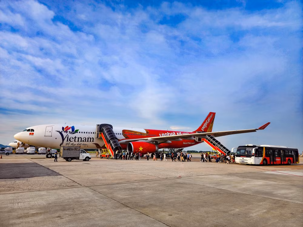 Самолет Vietjet носит символ вьетнамского туризма ảnh 1
