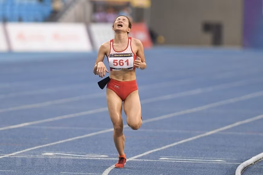 SEA Games 32: Нгуен Тхи Оань сотворила чудо, завоевав 4-ю золотую медаль – Больше золотых медалей для вьетнамского спорта ảnh 1 SEA Games 32: Нгуен Тхи Оань сотворила чудо, завоевав 4-ю золотую медаль – Больше золотых медалей для вьетнамского спорта ảnh 1