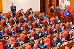 Делегаты принимают участие в открытии 4-го пленума Центрального комитета Коммунистической партии Вьетнама (ЦК КПВ) XIV созыва. Фото: ВИА