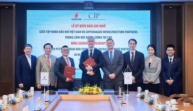 На церемонии подписания меморандума о взаимопонимании между Petrovietnam и датской компанией Copenhagen Infrastructure Partners (CIP). (Фото: ВИA)