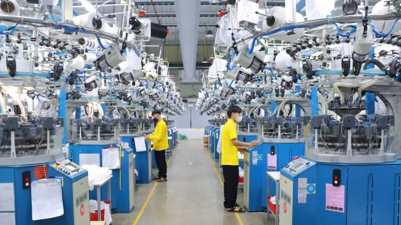 Текущая производственная деятельность компании Bangjie Vietnam Co., Ltd. на текстильно-трикотажном промышленном парке Фоной, провинция Хынгйен. Фото: nhandan.vn.