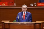 Генеральный секретарь То Лам представил Доклад Центрального комитета Партии XIII созыва о документах, представляемых XIV всевьетнамскому съезду Коммунистической партии Вьетнама. Фото: ВИА.