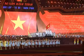 Художественная программа «80 лет пути Независимости – Свободы – Счастья» (Фото: ВИА) 