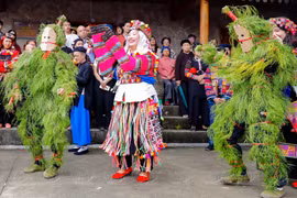 Ло-ло-чай — сказочный край на каменном плато