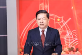 Товарищ Лыонг Нгуен Минь Чьет, секретарь провинциального парткома Даклака, отвечает на вопросы представителей СМИ.