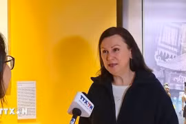 Альбина Легостаева дает интервью корреспонденту ВИА в РФ по вопросам стратегии развития культуры и человека (Фото: ВИА)