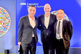 Президент VFF Чан Куок Туан и президент ФИФА Джанни Инфантино (Фото: VFF)