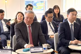 Постоянный заместитель Премьер-министра Вьетнама Нгуен Хоа Бинь принял участие во Вьетнамско-американском финансово-технологическом форуме (Фото: ВИА)