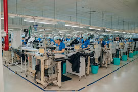 Производство высококлассной одежды на экспорт на заводе компании MSV Hue Co., Ltd. (100% японские инвестиции), расположенном в промышленной зоне Фубай, город Хюэ (Фото: msvhue.com)