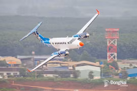 Самолёт King Air B350 выполняет калибровочные полёты в аэропорту Лонгтхань (Фото: baodongnai.com.vn)