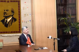 Дмитрий Георгиевич Новиков, первый заместитель председателя Комитета Госдумы по международным делам, заместитель Председателя ЦК КПРФ (Фото: ВИА)