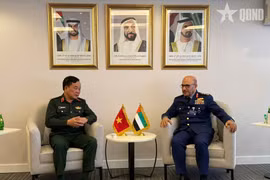 Генерал-полковник Хоанг Суан Тьен встретился с генерал-лейтенантом Ибрагимом Нассером Аль-Алави, заместителем министра обороны ОАЭ.