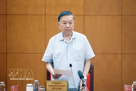 Генеральный секретарь ЦК КПВ, Президент государства То Лам, глава Центрального руководящего комитета, выступает с речью. Фото: ВИА.